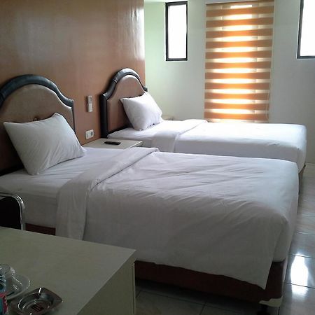 Asoka Inn Bandung Extérieur photo