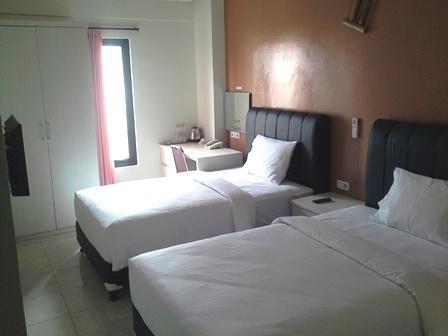 Asoka Inn Bandung Extérieur photo